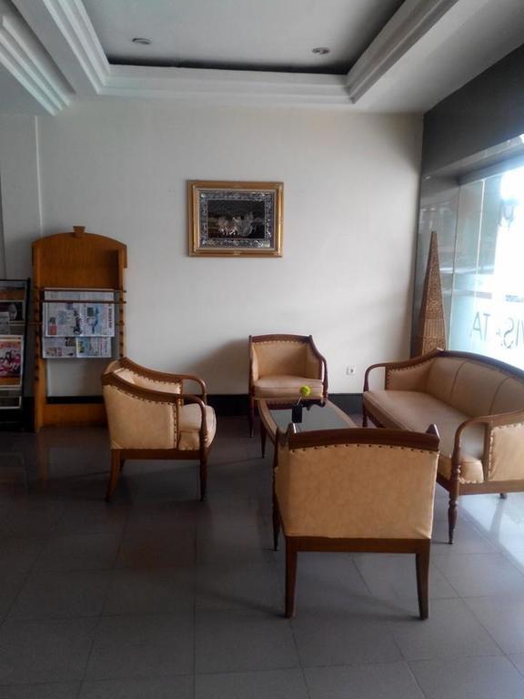 פאלמבאנג Hotel Wisata מראה חיצוני תמונה