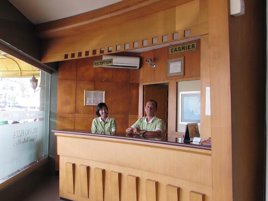 פאלמבאנג Hotel Wisata מראה חיצוני תמונה