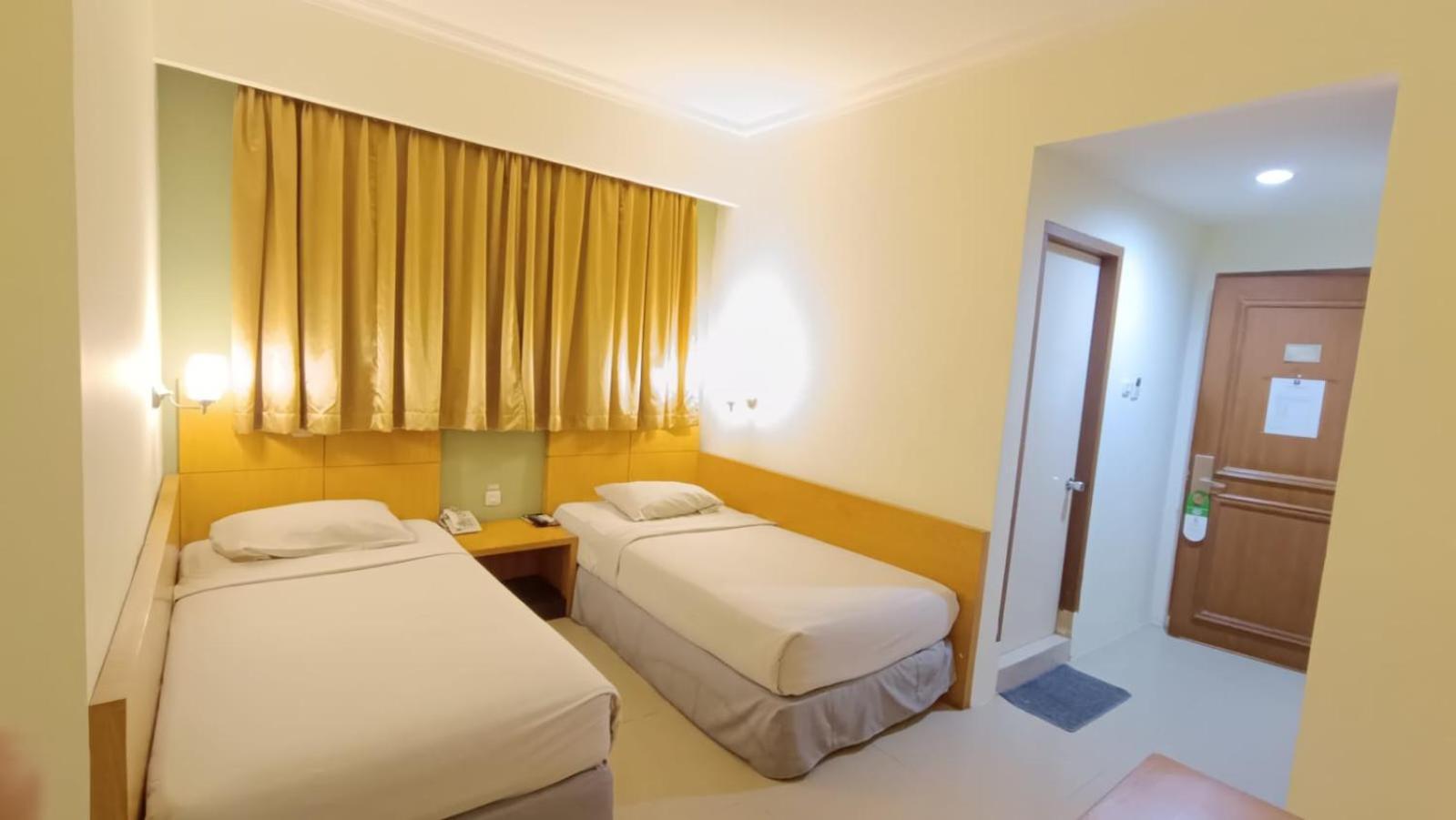 פאלמבאנג Hotel Wisata מראה חיצוני תמונה