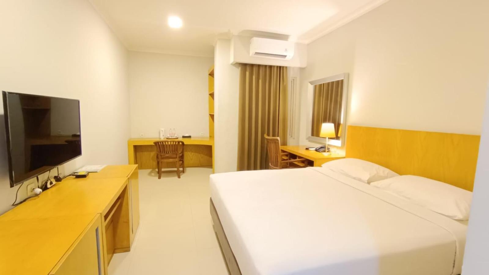 פאלמבאנג Hotel Wisata מראה חיצוני תמונה