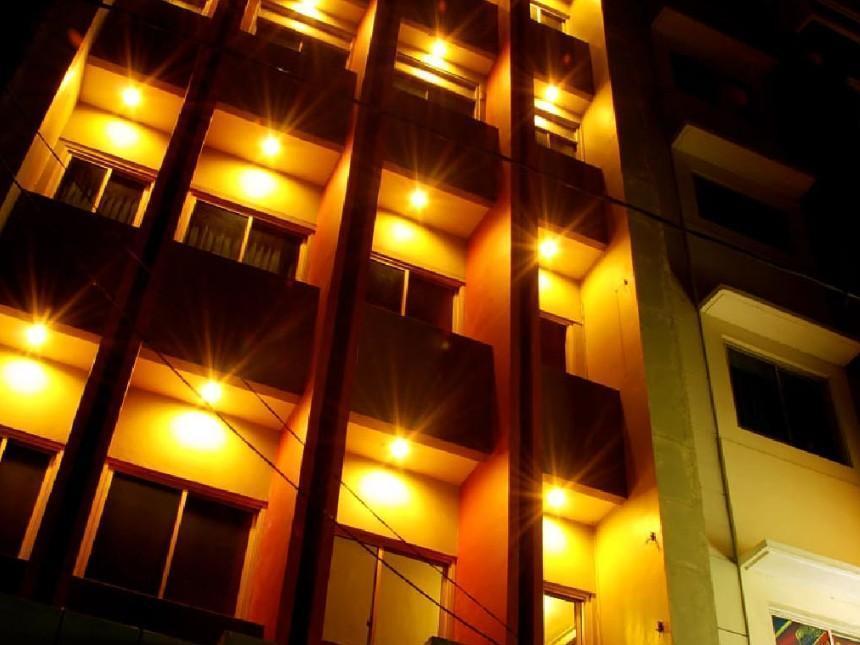 פאלמבאנג Hotel Wisata מראה חיצוני תמונה